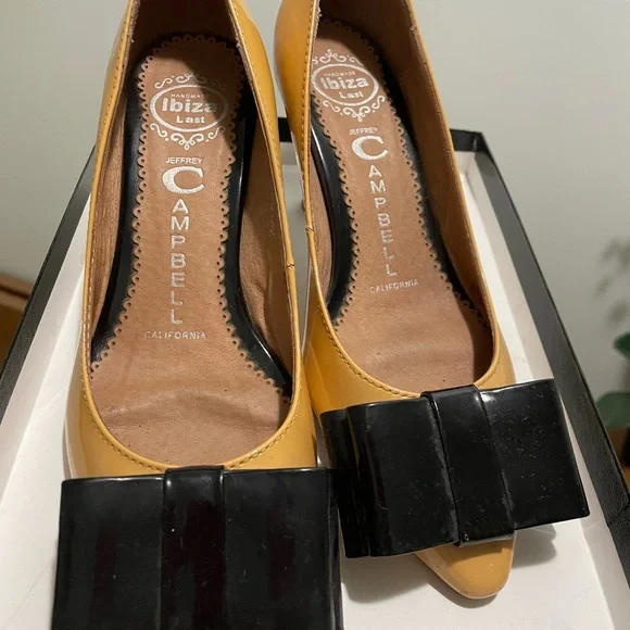 Jeffrey Campbell Bow Heels - Picture 4 of 7